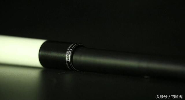 什么样的鱼竿容易断,别以为软竿就一定比硬竿