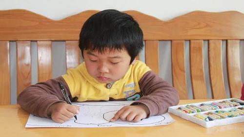 如何给孩子立规矩才真正有效 t01a9e3b563d190b2b5.jpg?size=500x281