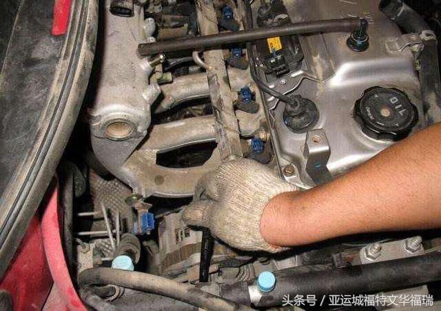 汽车发动机声音大 是什么原因?