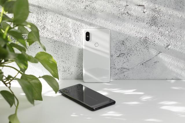 价格再创新低,今天的小米MIX2S居然比小米8还