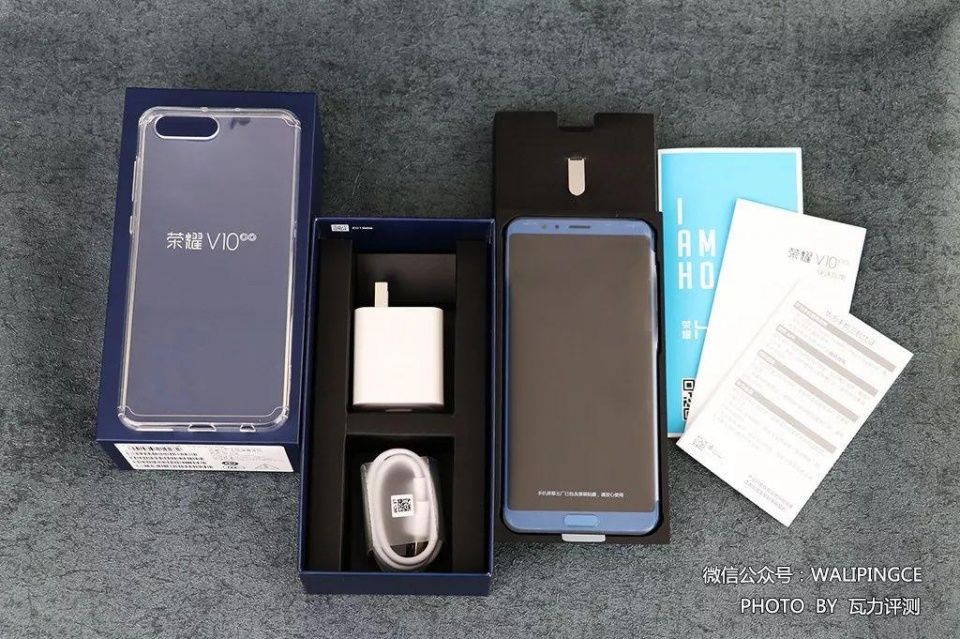 荣耀v10是不是你想要的那个颜色?