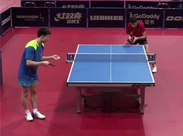 国乒爆冷0-4惨败!输球前信号中断,球迷感叹:乒
