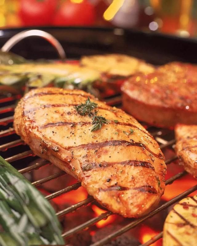 10串烤肉=1540大卡?一顿烧烤相当于吃掉了三