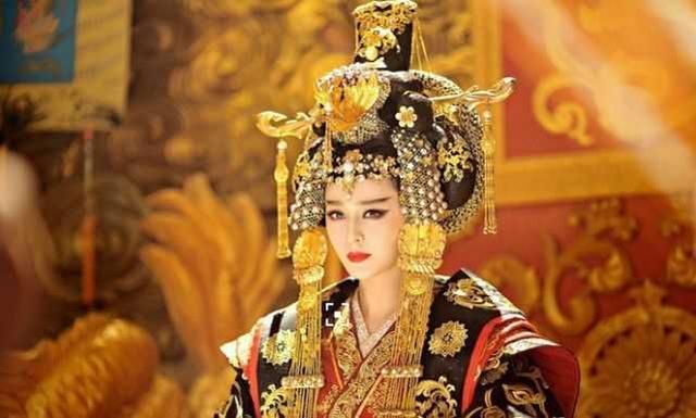 在李渊的主持下,在李渊女儿桂阳公主的亲自安排下,46岁的武士彟和44岁