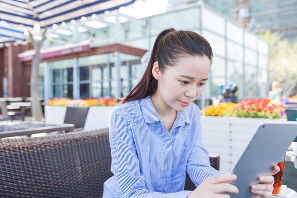 互联网餐厅:三餐点餐宝,服务员点单,如何引领餐