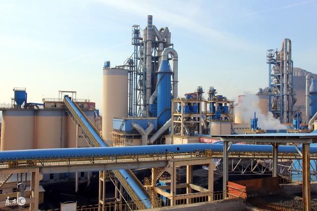 水泥价格逆季节性暴涨!新疆地区水泥价格更是