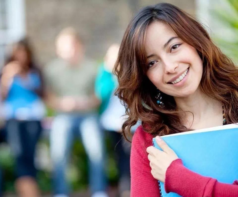 高中生在美留学,毕业后申请大学,几种入学方式