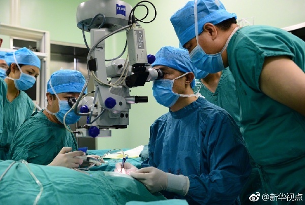 十九大微评:新时代,我们用奋斗定义未来 十九大微评:新时代,我们用奋斗定义未来