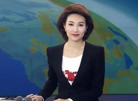 鸡年春晚主持人大换血 李梓萌任鲁豫月亮姐姐