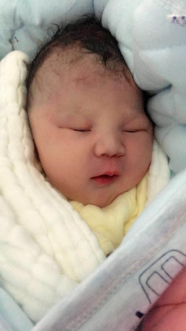 怀男怀女症状真的不准,早期晨尿验是男宝,生了