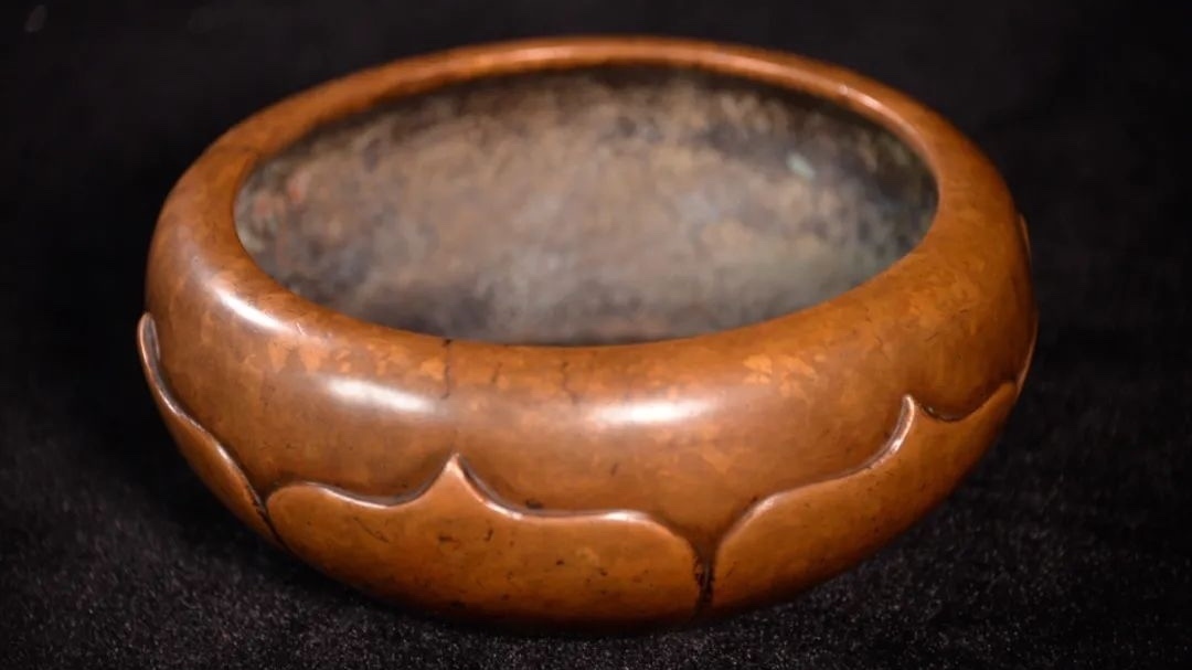 铜炉制作精良,到底是真还是假? 铜炉制作精良,到底是真还是假?