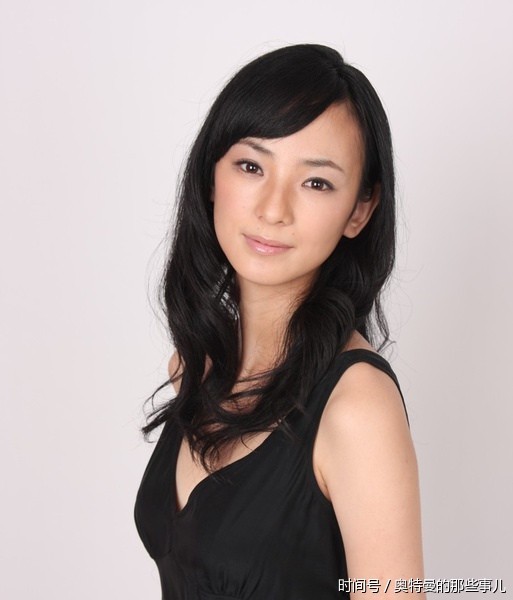 高斯-欧布奥特曼里的美女!