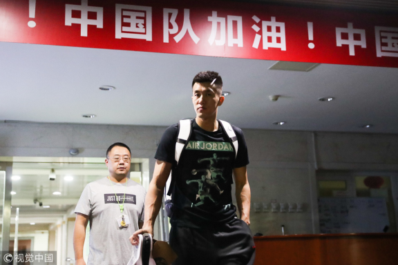 男篮世预赛08国家队再聚首 设立百张奥运十年