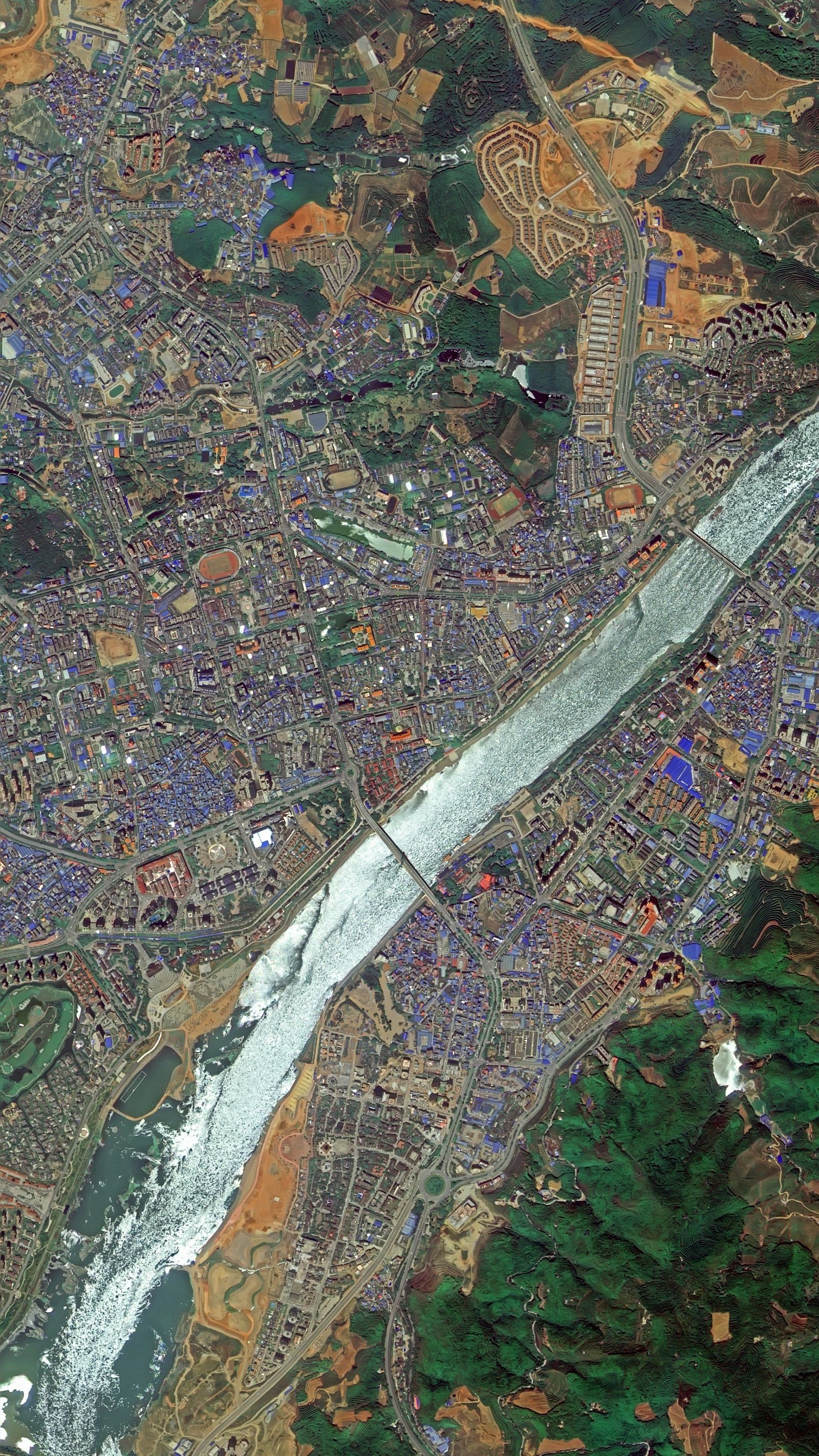 中国十大河流卫星高清图,能看出来是具体是那