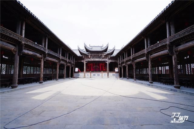 山东德州不是卖扒鸡德吗?德百旅游小镇怎么是
