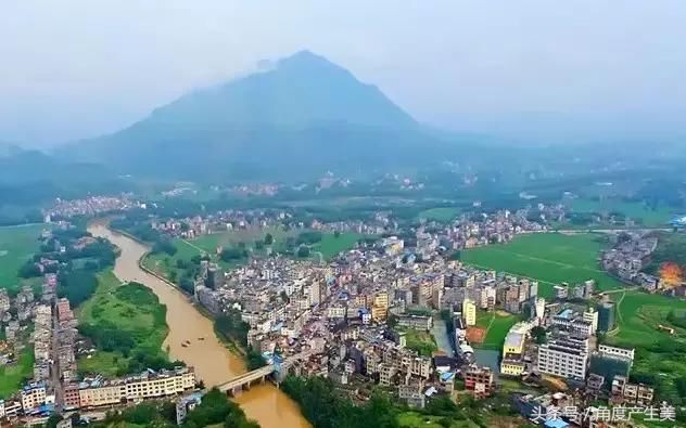 广西梧州一直流传着东袍出天子,大桂出状元的