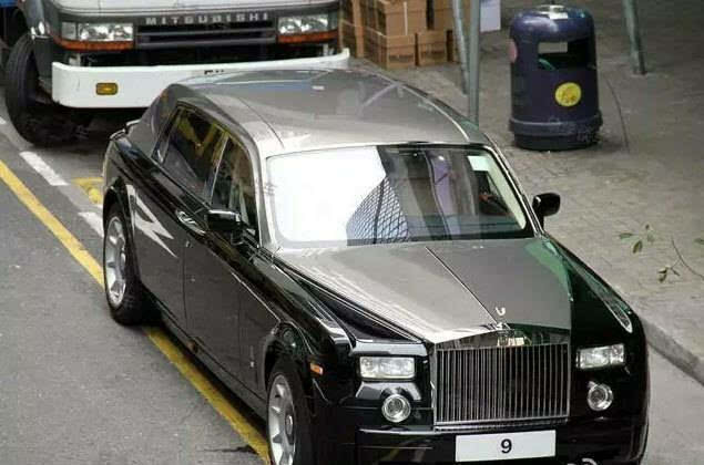 吴亦凡的车牌号竟是自己的名字!大富豪刘銮雄