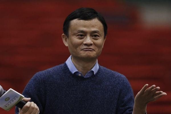 余额宝万份收益终于跌破1元,被微信零钱通拉开