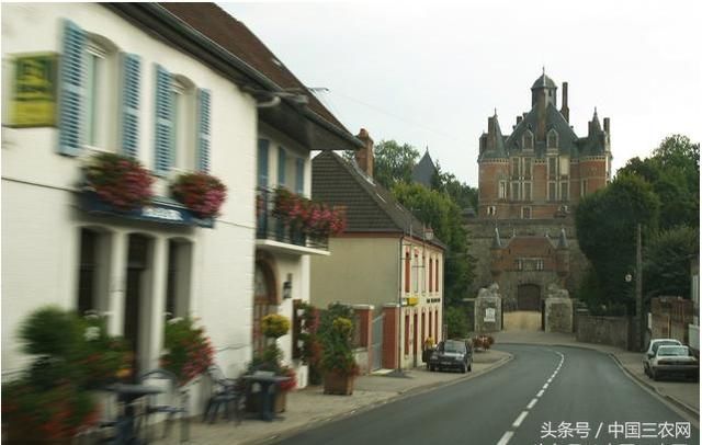 作为农村人 有没有必要去城里买一套房子?