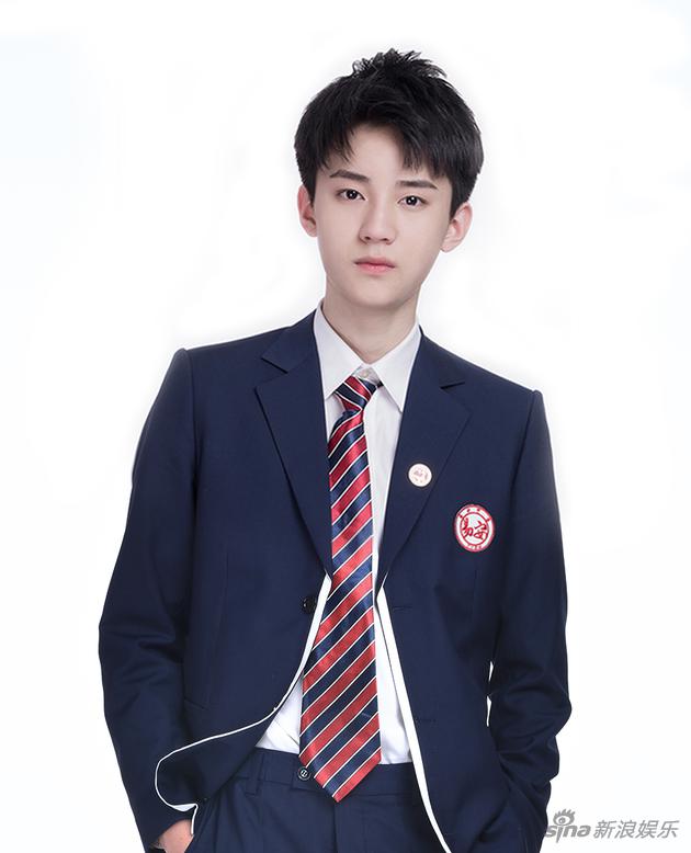 原际画一期生真人亮相 跨次元偶像六位男生帅气