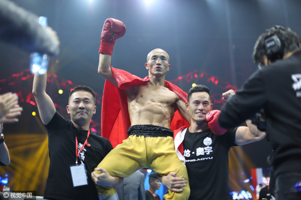 一龙胜播求引争议 泰拳王赛后痛哭质疑比赛 一龙胜播求引争议 泰拳王赛后痛哭质疑比赛