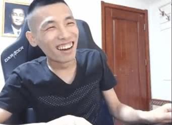 网上第一赌场出现在斗鱼?旭旭宝宝直播间牌面