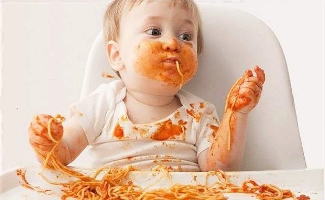 搞笑图片幽默段子笑话:减肥中心的教练,自己编