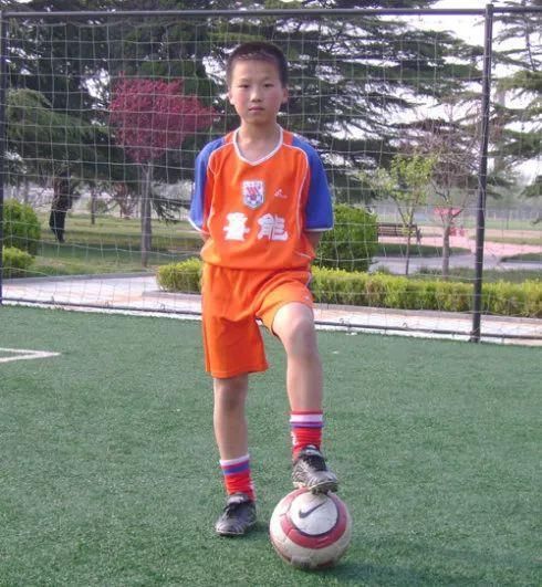 京鲁之战两大天才对决成看点 姚均晟欲扛鲁能