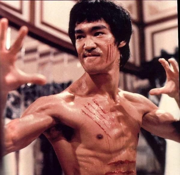 泰森是地球最能打的男人?专家:李小龙分分钟要