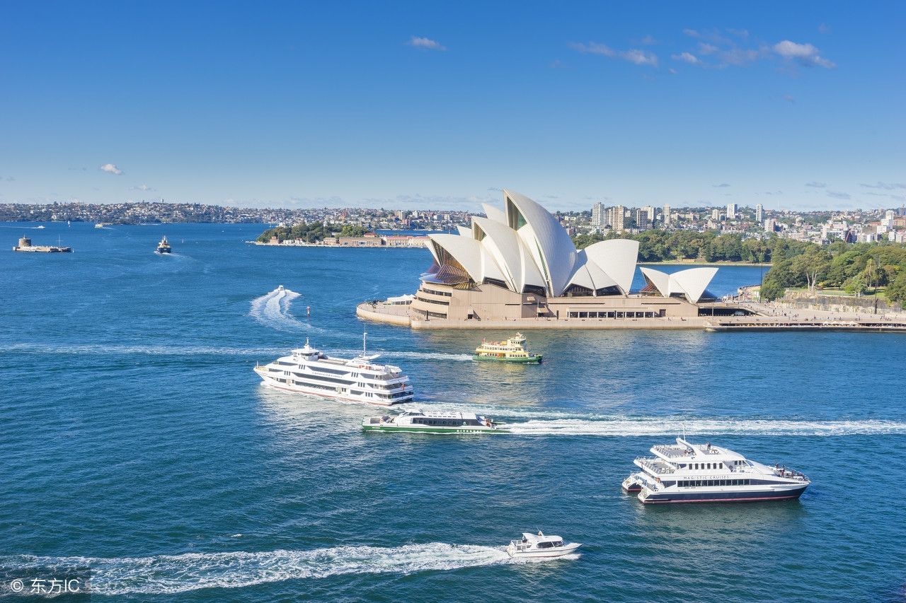 新加坡人均GDP是我国的6.5倍,挪威是8.5倍,你