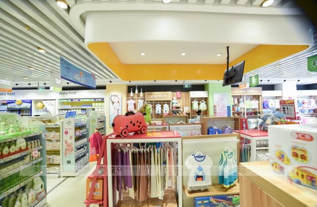 河南19岁小伙加盟母婴店 一年收入超百万