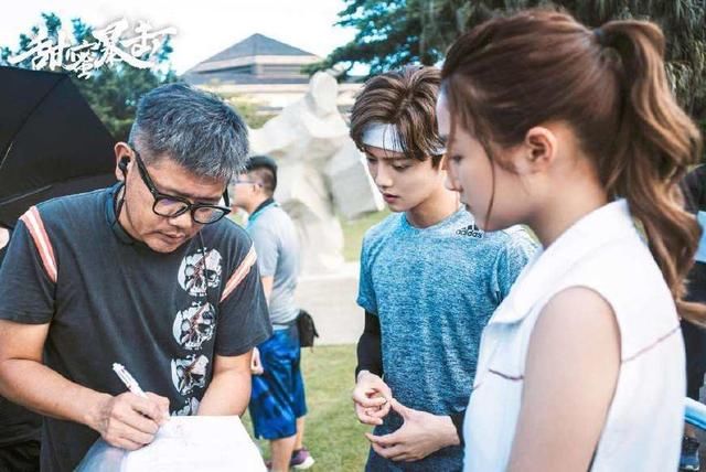 鹿晗为何不追热巴而选择关晓彤?知情者说出了