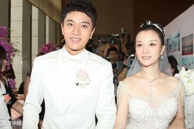 李小璐自爆夜宿事情,原因让众人大跌眼镜,网友