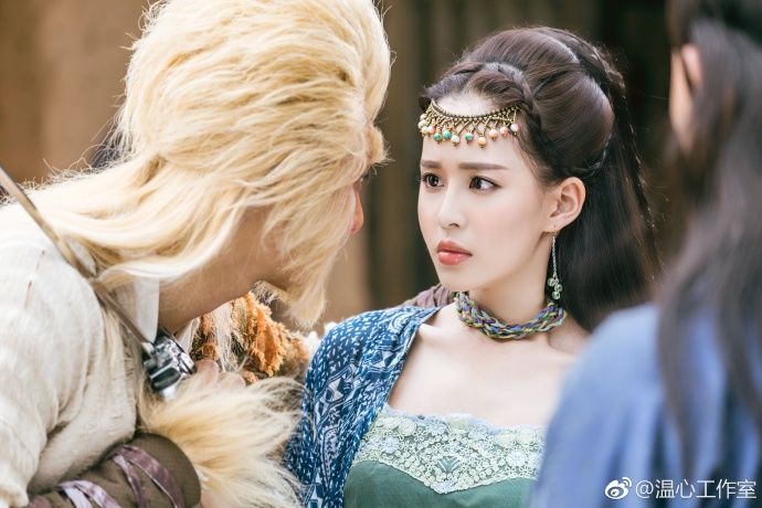 和黄子韬虐恋还抢baby老公,从最美校花变网