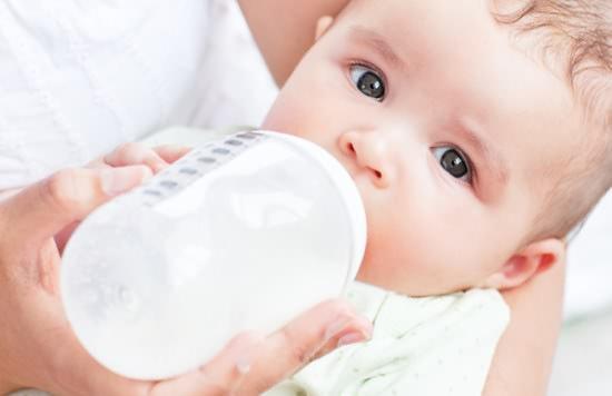 母乳宝宝不吃奶粉、抗拒奶瓶?原因对策都在这