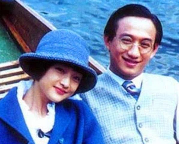 林徽因一生遇到的三个男人,她真正爱的是谁?答