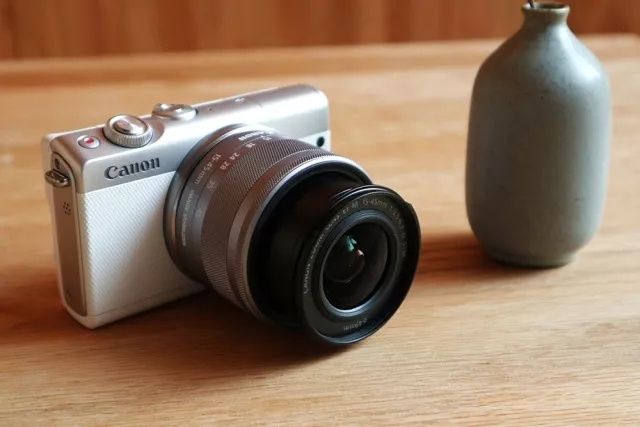 佳能微单M100小巧身材 隐藏强大功能