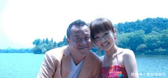 唐嫣第一次床戏是和曾志伟拍的, 网友 清纯玉女