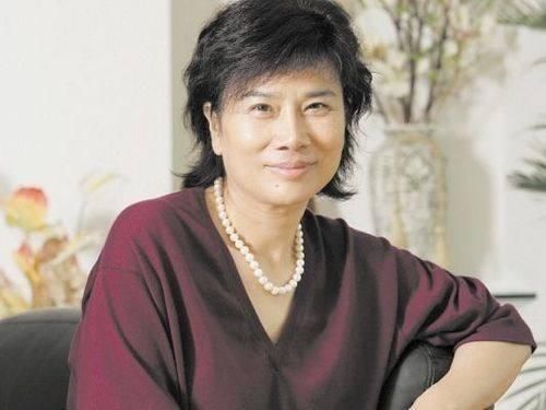 董明珠霸气宣布:格力8万员工人均工资再涨100