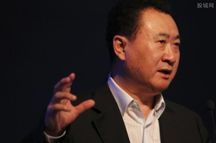王健林怎么看待房价 未来中国房价下跌40%有
