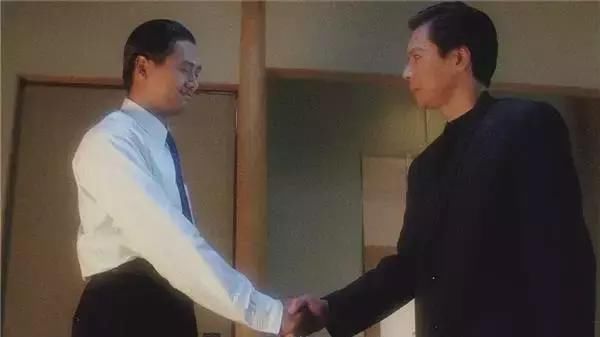 盘点香港经典赌片龙家保镖,向华强和陈小春两