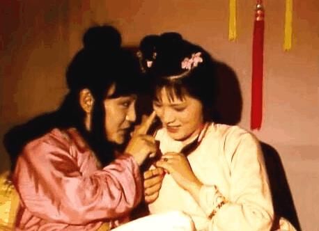 得知宝玉与袭人经常云雨,林黛玉说了3个字,可