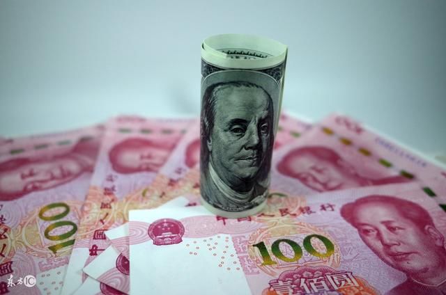 人民币升值,欠中国1万亿美元的美国笑呵呵,升