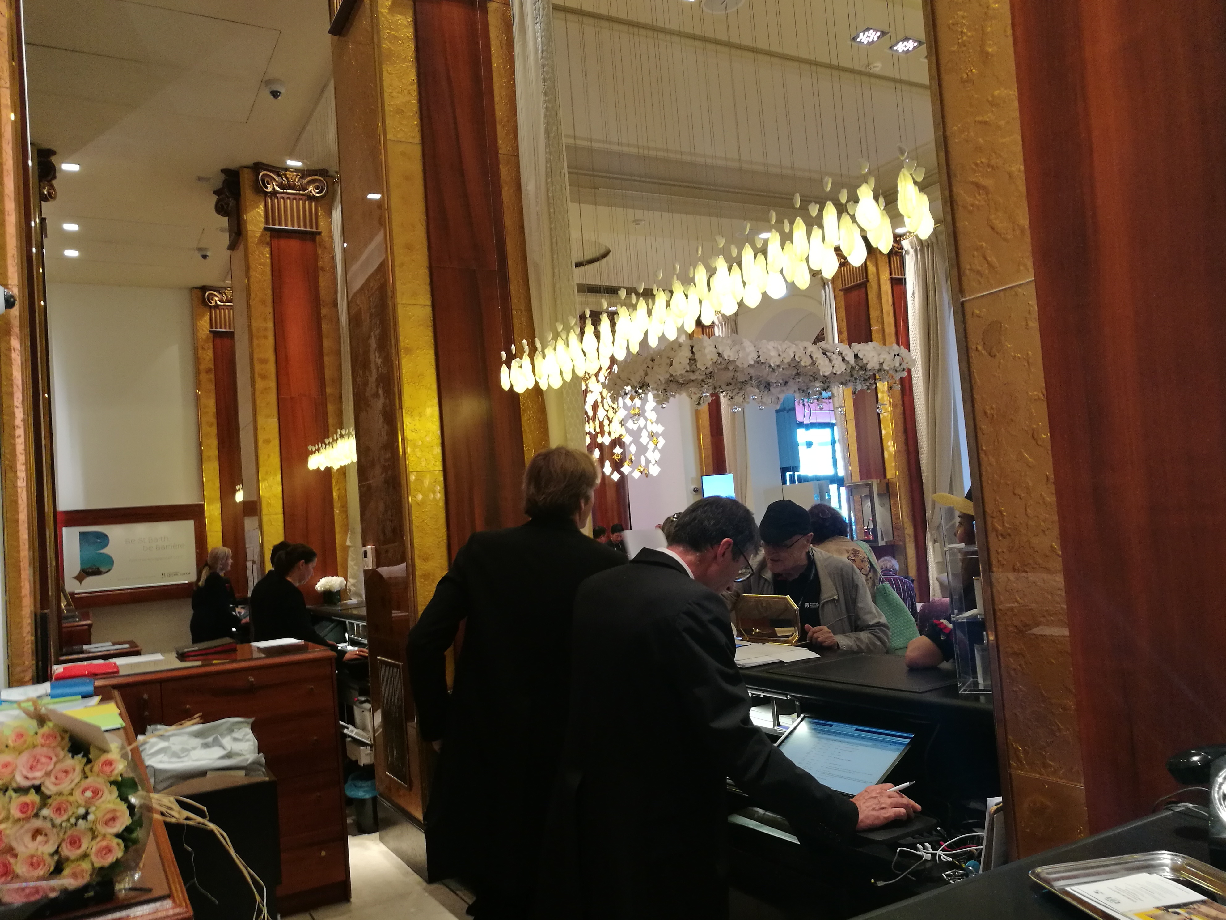 「北京时间」记者探访范冰冰下塌酒店