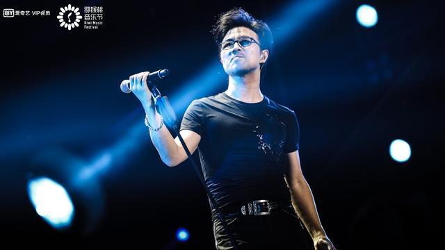 汪峰演唱会再次告白章子怡 VR高清直播效果获