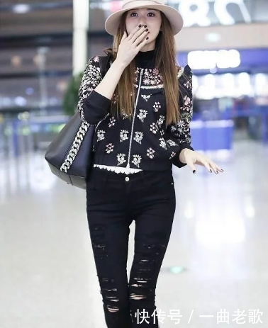 林志玲现身机场腿缝太宽引注目,三角区让人看