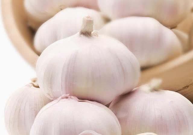 血管堵了不要慌,一头蒜两勺醋,让你的血管蹭蹭降!