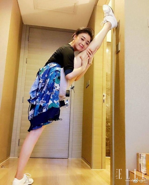 蒋欣p成铅笔腿:大长腿人设的明星们到底是真是假?