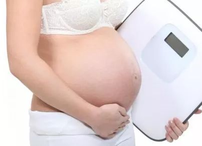肚子肉多的孕妇 t01b566e64d3ee1a361.jpg?size=403x291