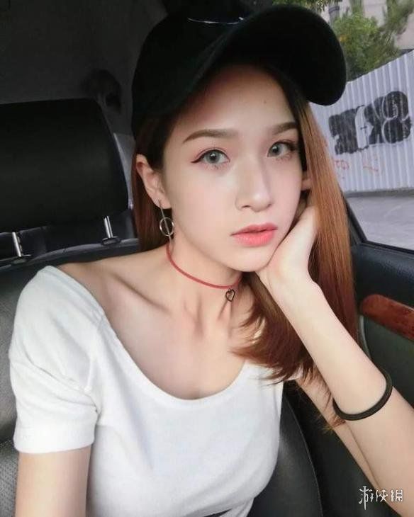 一双大长腿令人神魂颠倒!台湾90后美女模特写